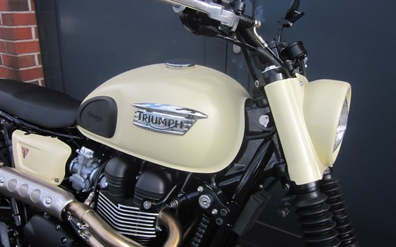 Umgebautes Motorrad Triumph Scrambler von Viking Cycles GmbH Lübeck - Bild 9 Umgebautes Motorrad Triumph Scrambler von Viking Cycles GmbH Lübeck - Bild 9