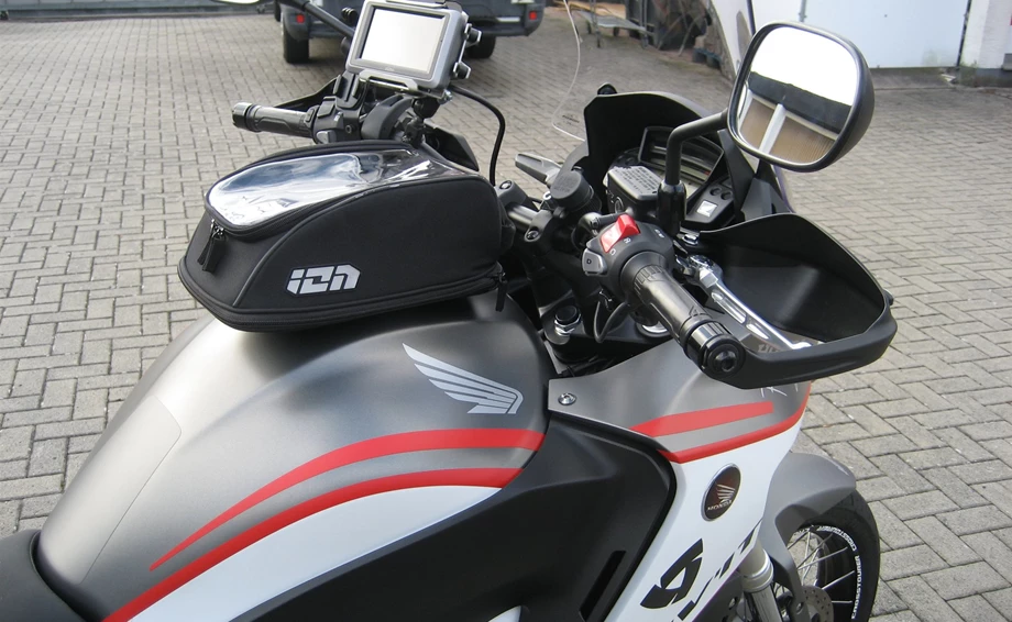 Umbgebautes Motorrad Honda VFR1200X Crosstourer Bild 10: Umbgebautes Motorrad Honda VFR1200X Crosstourer