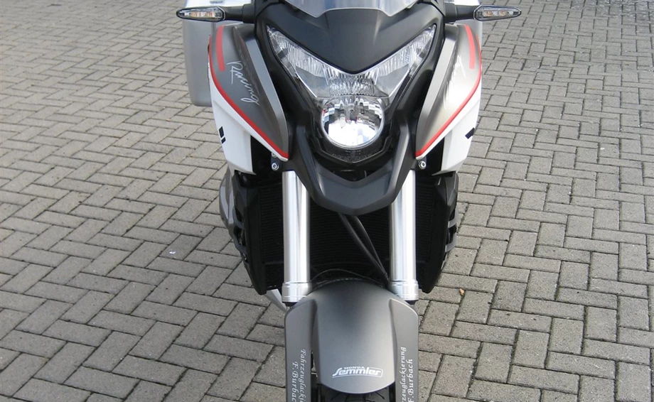 Umbgebautes Motorrad Honda VFR1200X Crosstourer Bild 3: Umbgebautes Motorrad Honda VFR1200X Crosstourer