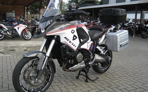 Umgebautes Motorrad Honda VFR1200X Crosstourer von Honda Semmler GbR - Bild 4 Umgebautes Motorrad Honda VFR1200X Crosstourer von Honda Semmler GbR - Bild 4