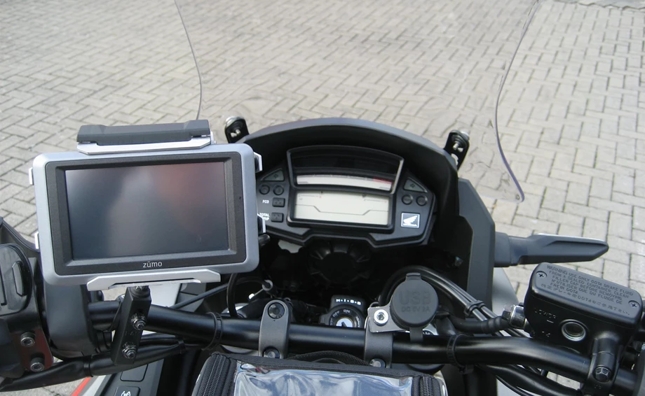 Umbgebautes Motorrad Honda VFR1200X Crosstourer Bild 9: Umbgebautes Motorrad Honda VFR1200X Crosstourer