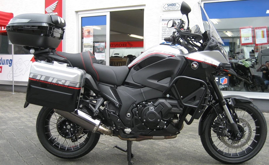 Umbgebautes Motorrad Honda VFR1200X Crosstourer Bild 1: Umbgebautes Motorrad Honda VFR1200X Crosstourer