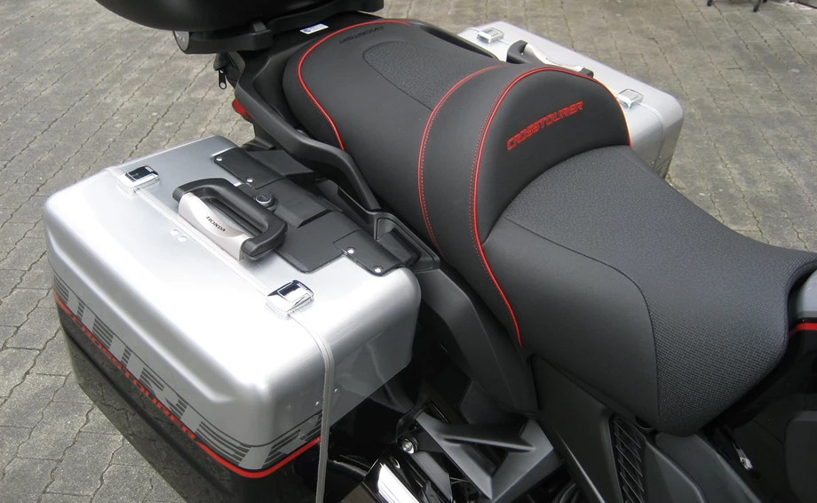 Umbgebautes Motorrad Honda VFR1200X Crosstourer Bild 11: Umbgebautes Motorrad Honda VFR1200X Crosstourer