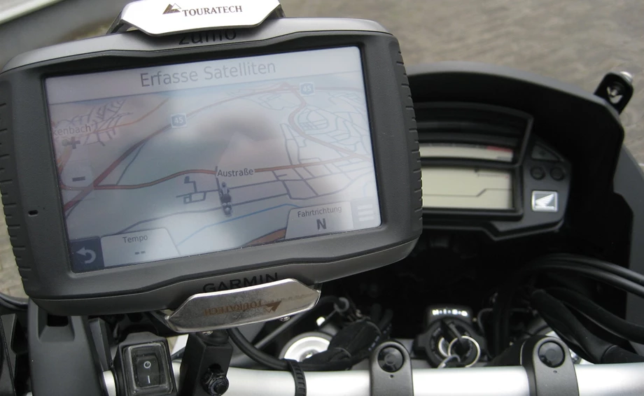 Umbgebautes Motorrad Honda VFR1200X Crosstourer Bild 12: Umbgebautes Motorrad Honda VFR1200X Crosstourer