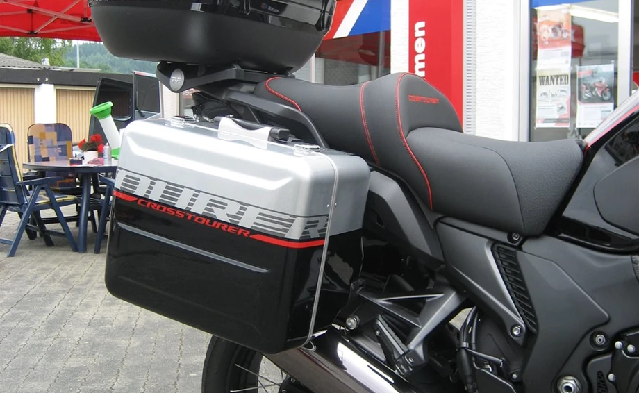 Umbgebautes Motorrad Honda VFR1200X Crosstourer Bild 2: Umbgebautes Motorrad Honda VFR1200X Crosstourer