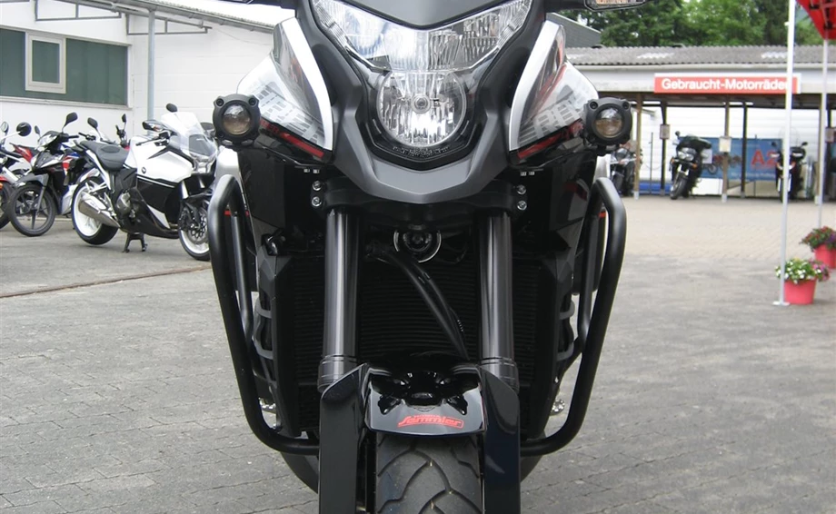 Umbgebautes Motorrad Honda VFR1200X Crosstourer Bild 4: Umbgebautes Motorrad Honda VFR1200X Crosstourer