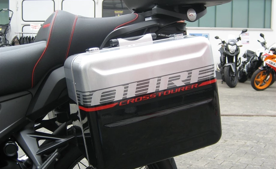 Umbgebautes Motorrad Honda VFR1200X Crosstourer Bild 7: Umbgebautes Motorrad Honda VFR1200X Crosstourer