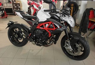 MV Agusta Brutale 800
