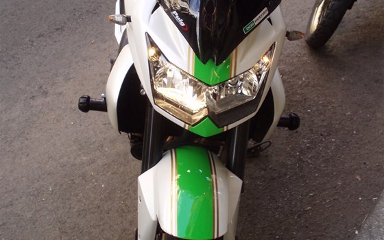 Umgebautes Motorrad Kawasaki Z 750 von DOS RUEDAS Ciudad Real - Bild 2 Umgebautes Motorrad Kawasaki Z 750 von DOS RUEDAS Ciudad Real - Bild 2