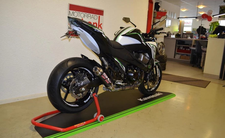 Umbgebautes Motorrad Kawasaki Z 800 e Bild 3: Umbgebautes Motorrad Kawasaki Z 800 e