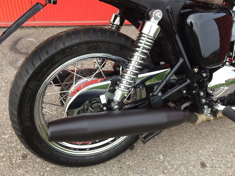 Umbgebautes Motorrad Triumph Bonneville T100 Bild 3: Umbgebautes Motorrad Triumph Bonneville T100