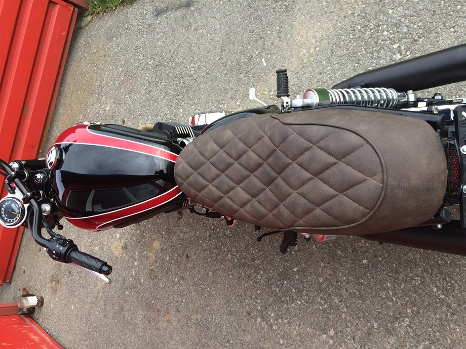 Umbgebautes Motorrad Triumph Bonneville T100 Bild 5: Umbgebautes Motorrad Triumph Bonneville T100