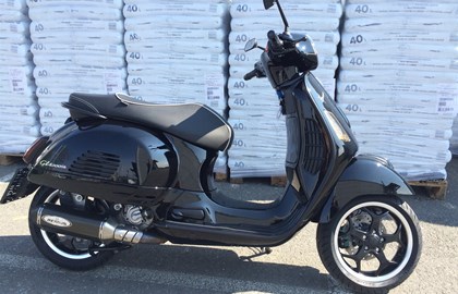 Vespa GTS 300 i.e. Super Custom Bike Vespa GTS 300 i.e. Super Custom Bike