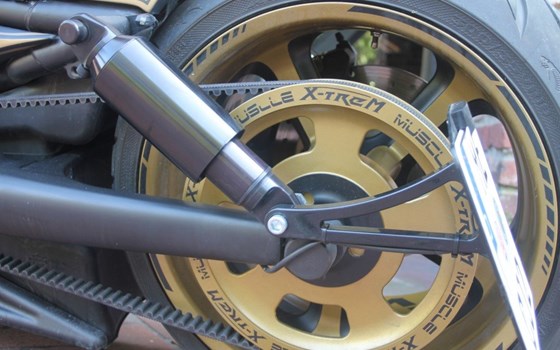 Umgebautes Motorrad Harley-Davidson V-Rod Muscle VRSCF von X-Trem Custombikes - Bild 2 Umgebautes Motorrad Harley-Davidson V-Rod Muscle VRSCF von X-Trem Custombikes - Bild 2