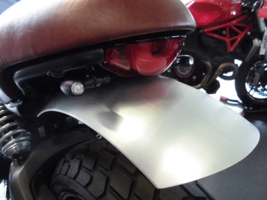 Umbgebautes Motorrad Ducati Scrambler Icon Bild 16: Umbgebautes Motorrad Ducati Scrambler Icon