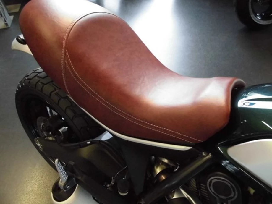 Umbgebautes Motorrad Ducati Scrambler Icon Bild 5: Umbgebautes Motorrad Ducati Scrambler Icon