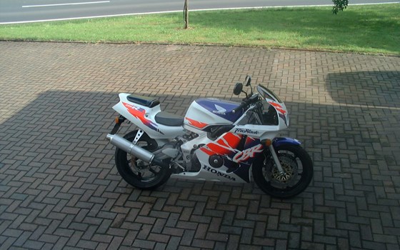 Umgebautes Motorrad Honda CBR 400 RR von Motorrad Wagner - Bild 5 Umgebautes Motorrad Honda CBR 400 RR von Motorrad Wagner - Bild 5