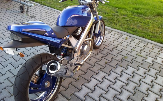 Umgebautes Motorrad Honda NT 650 Hawk GT von Motorrad Wagner - Bild 3 Umgebautes Motorrad Honda NT 650 Hawk GT von Motorrad Wagner - Bild 3
