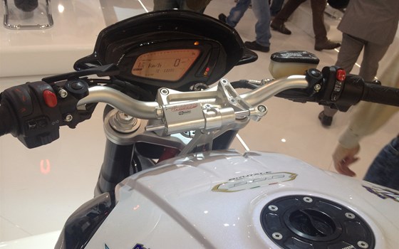 Umgebautes Motorrad MV Agusta Brutale 800 von Motorrad Wagner - Bild 13 Umgebautes Motorrad MV Agusta Brutale 800 von Motorrad Wagner - Bild 13