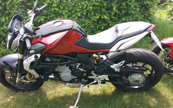 Umgebautes Motorrad MV Agusta Brutale 800 von Motorrad Wagner - Bild 8 Umgebautes Motorrad MV Agusta Brutale 800 von Motorrad Wagner - Bild 8