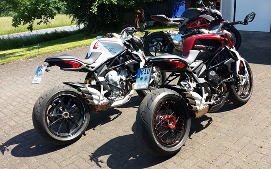 Umgebautes Motorrad MV Agusta Dragster 800 RR von Motorrad Wagner - Bild 14 Umgebautes Motorrad MV Agusta Dragster 800 RR von Motorrad Wagner - Bild 14