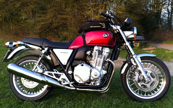 Umgebautes Motorrad Honda CB 1100 von Motorrad Wagner - Bild 13 Umgebautes Motorrad Honda CB 1100 von Motorrad Wagner - Bild 13