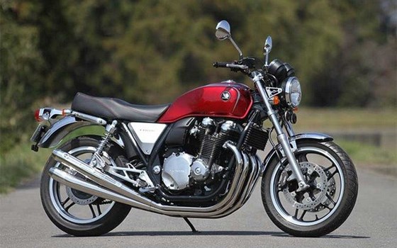 Umgebautes Motorrad Honda CB 1100 von Motorrad Wagner - Bild 6 Umgebautes Motorrad Honda CB 1100 von Motorrad Wagner - Bild 6