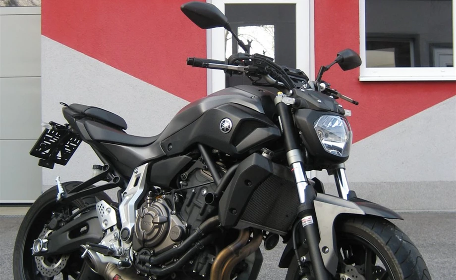 Umbgebautes Motorrad Yamaha MT-07 Bild 1: Umbgebautes Motorrad Yamaha MT-07