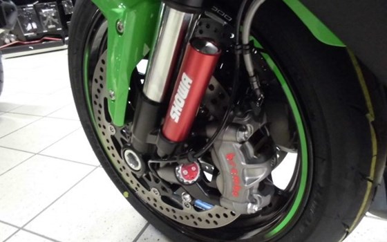 Umgebautes Motorrad Kawasaki Ninja ZX-10R von Team Wahlers GmbH - Bild 12 Umgebautes Motorrad Kawasaki Ninja ZX-10R von Team Wahlers GmbH - Bild 12