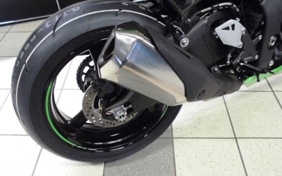 Umgebautes Motorrad Kawasaki Ninja ZX-10R von Team Wahlers GmbH - Bild 4 Umgebautes Motorrad Kawasaki Ninja ZX-10R von Team Wahlers GmbH - Bild 4