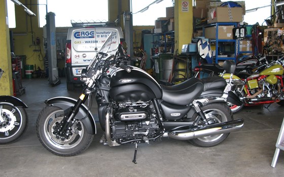 Umgebautes Motorrad Triumph Rocket III Roadster von HK-Technik Kemeter OG - Bild 1 Umgebautes Motorrad Triumph Rocket III Roadster von HK-Technik Kemeter OG - Bild 1