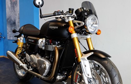 Triumph Thruxton 1200R Custom Bike Triumph Thruxton 1200R Custom Bike