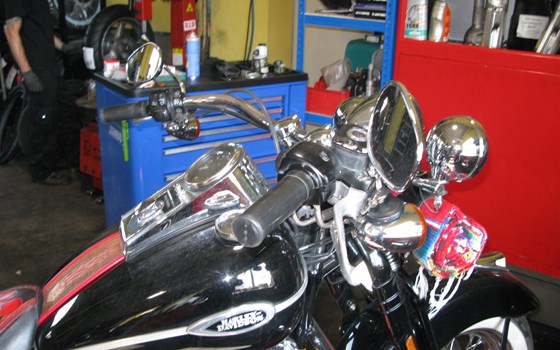 Umgebautes Motorrad Harley-Davidson Softail Springer FXSTSI von HK-Technik Kemeter OG - Bild 3 Umgebautes Motorrad Harley-Davidson Softail Springer FXSTSI von HK-Technik Kemeter OG - Bild 3