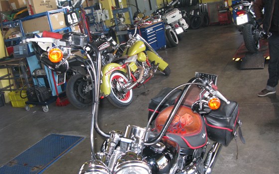 Umgebautes Motorrad Harley-Davidson Softail Springer FXSTSI von HK-Technik Kemeter OG - Bild 9 Umgebautes Motorrad Harley-Davidson Softail Springer FXSTSI von HK-Technik Kemeter OG - Bild 9