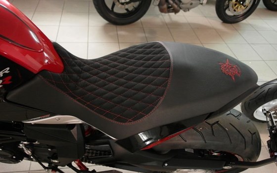 Umgebautes Motorrad MV Agusta Dragster 800 RR von A.T.T.-Tiedemann-Motorräder e.Kfm - Bild 13 Umgebautes Motorrad MV Agusta Dragster 800 RR von A.T.T.-Tiedemann-Motorräder e.Kfm - Bild 13