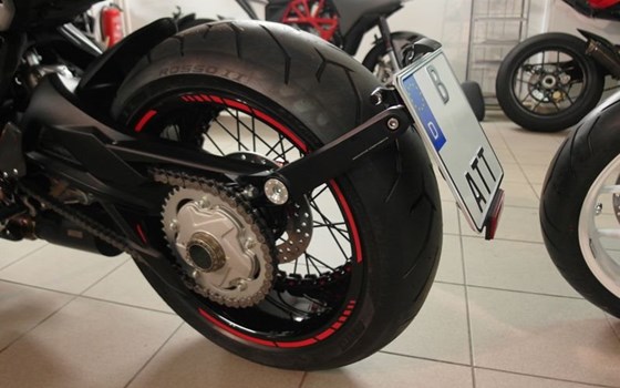 Umgebautes Motorrad MV Agusta Dragster 800 RR von A.T.T.-Tiedemann-Motorräder e.Kfm - Bild 19 Umgebautes Motorrad MV Agusta Dragster 800 RR von A.T.T.-Tiedemann-Motorräder e.Kfm - Bild 19