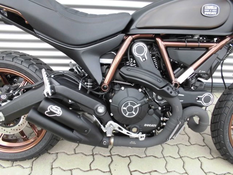 Umbgebautes Motorrad Ducati Scrambler Full Throttle Bild 18: Umbgebautes Motorrad Ducati Scrambler Full Throttle