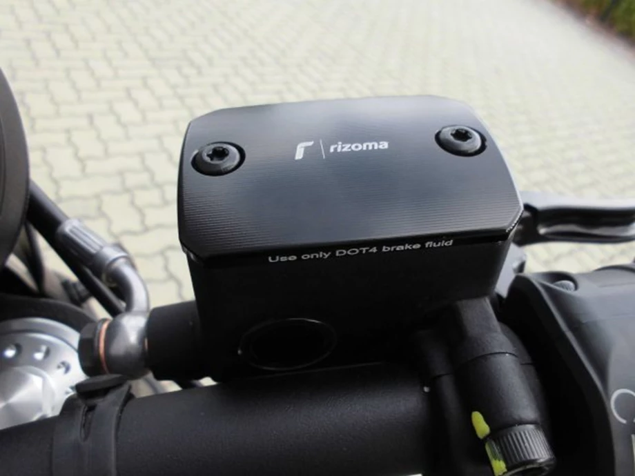 Umbgebautes Motorrad Ducati Scrambler Full Throttle Bild 26: Umbgebautes Motorrad Ducati Scrambler Full Throttle