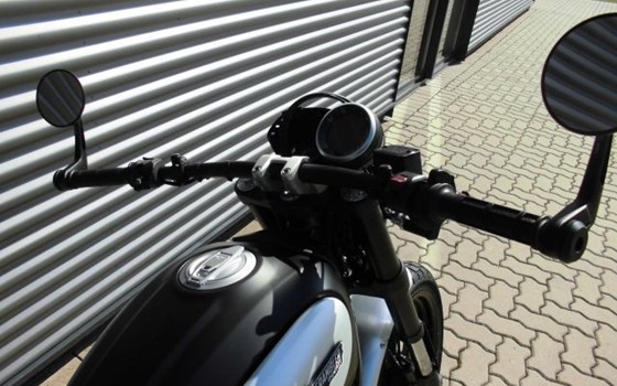 Umgebautes Motorrad Ducati Scrambler Full Throttle von Team Wahlers GmbH - Bild 8 Umgebautes Motorrad Ducati Scrambler Full Throttle von Team Wahlers GmbH - Bild 8