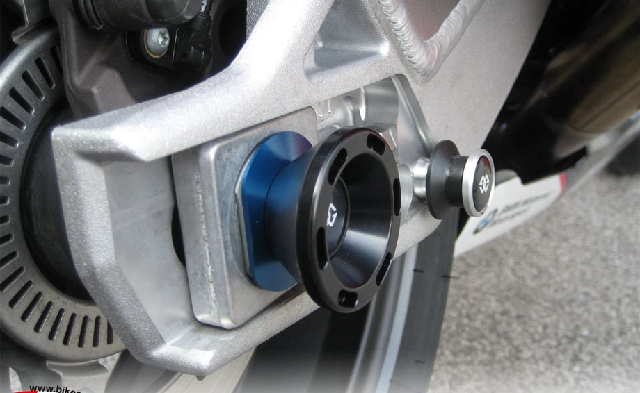 Umbgebautes Motorrad BMW S 1000 RR Bild 6: Umbgebautes Motorrad BMW S 1000 RR