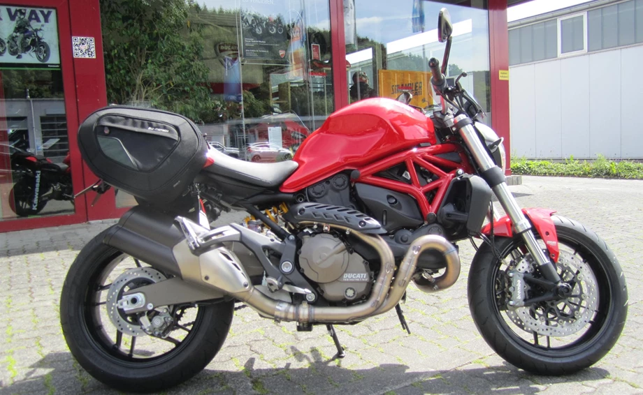 Umbgebautes Motorrad Ducati Monster 821 Bild 1: Umbgebautes Motorrad Ducati Monster 821