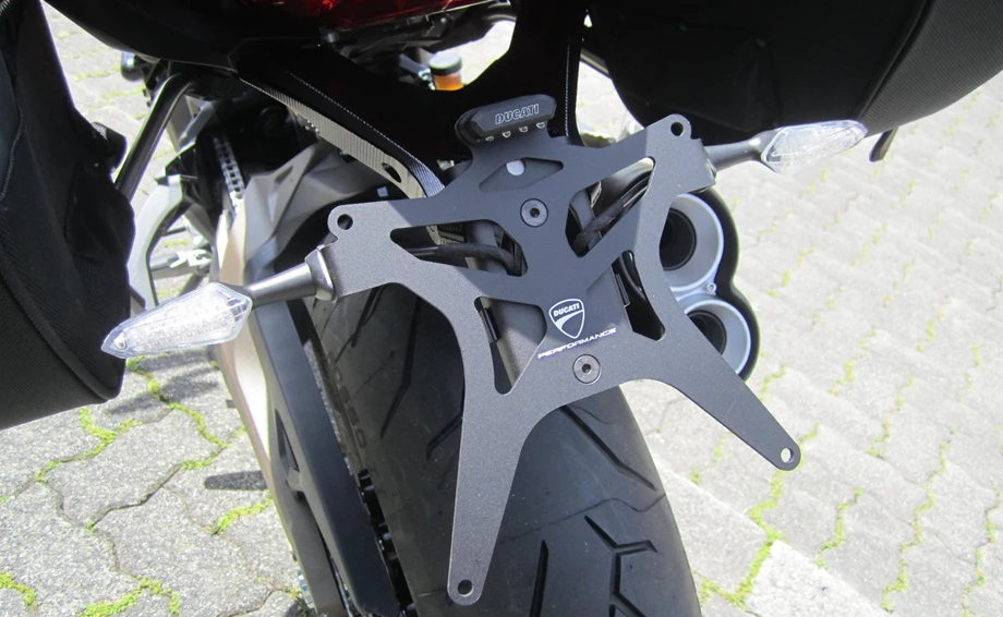 Umbgebautes Motorrad Ducati Monster 821 Bild 5: Umbgebautes Motorrad Ducati Monster 821