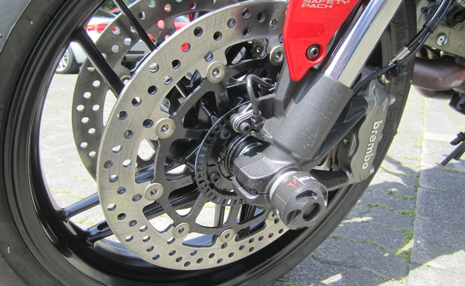 Umbgebautes Motorrad Ducati Monster 821 Bild 7: Umbgebautes Motorrad Ducati Monster 821