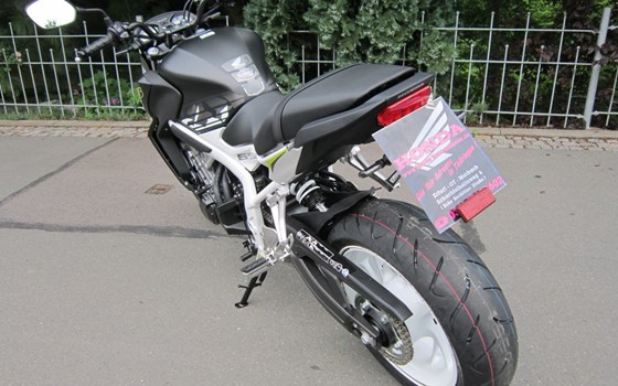 Umgebautes Motorrad Honda CB 650 von Zweiradtechnik Jörg Schlieter - Bild 7 Umgebautes Motorrad Honda CB 650 von Zweiradtechnik Jörg Schlieter - Bild 7