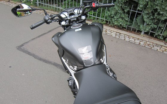 Umgebautes Motorrad Honda CB 650 von Zweiradtechnik Jörg Schlieter - Bild 9 Umgebautes Motorrad Honda CB 650 von Zweiradtechnik Jörg Schlieter - Bild 9