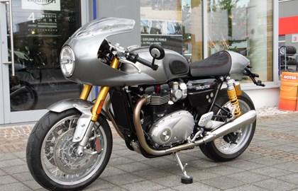 Triumph Thruxton 1200R Custom Bike Triumph Thruxton 1200R Custom Bike