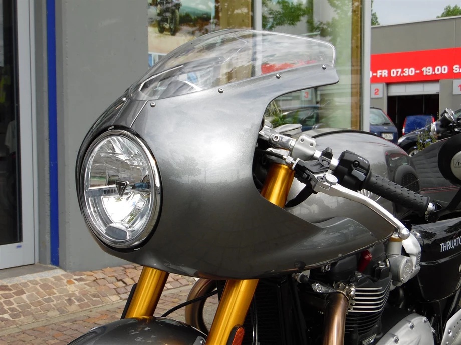 Umbgebautes Motorrad Triumph Thruxton 1200R Bild 3: Umbgebautes Motorrad Triumph Thruxton 1200R