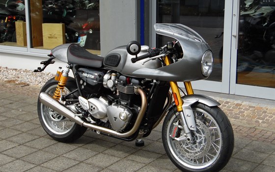 Umgebautes Motorrad Triumph Thruxton 1200R von Klingenberger Kehl GbR - Bild 9 Umgebautes Motorrad Triumph Thruxton 1200R von Klingenberger Kehl GbR - Bild 9