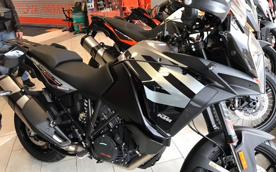 Umgebautes Motorrad KTM 1290 Super Adventure S von ACE99 - Bild 3 Umgebautes Motorrad KTM 1290 Super Adventure S von ACE99 - Bild 3