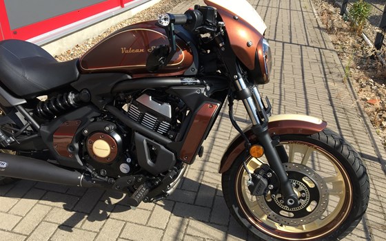 Umgebautes Motorrad Kawasaki Vulcan S von BikerWorld Rosenow - Bild 18 Umgebautes Motorrad Kawasaki Vulcan S von BikerWorld Rosenow - Bild 18
